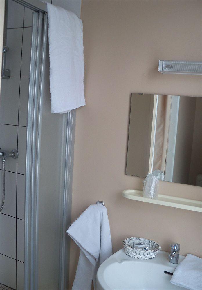 Le Rider Hotel Bort-les-Orgues Kültér fotó