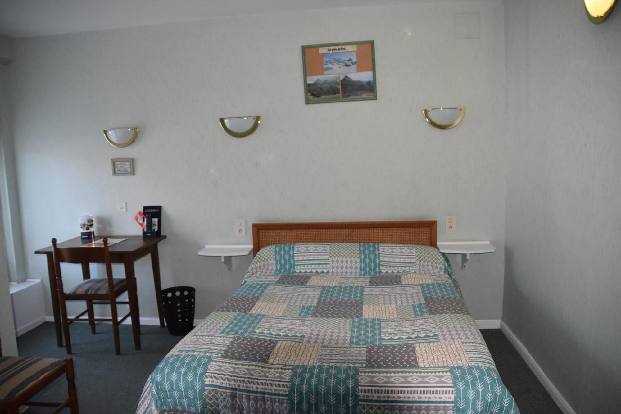 Le Rider Hotel Bort-les-Orgues Kültér fotó