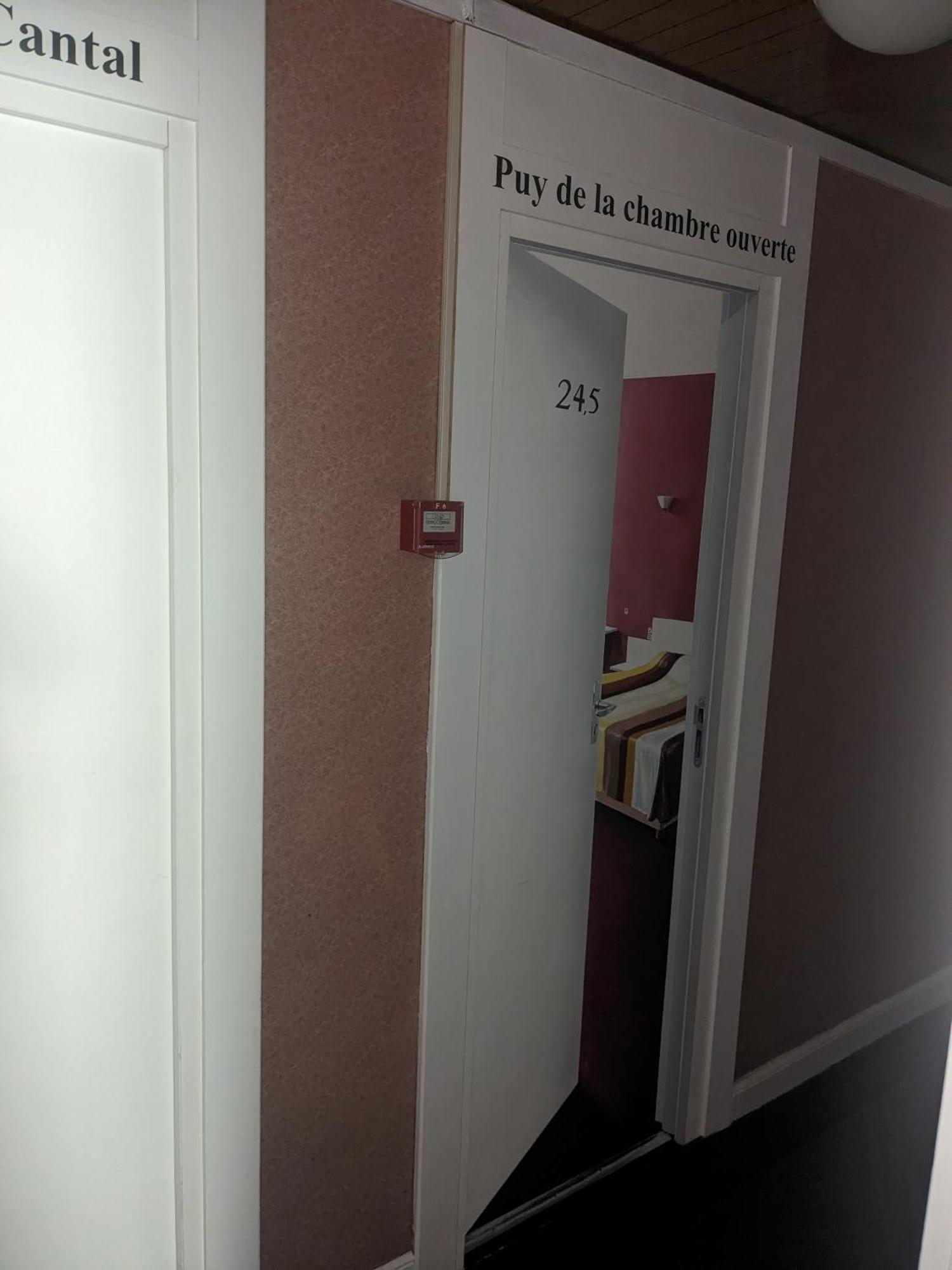 Le Rider Hotel Bort-les-Orgues Kültér fotó