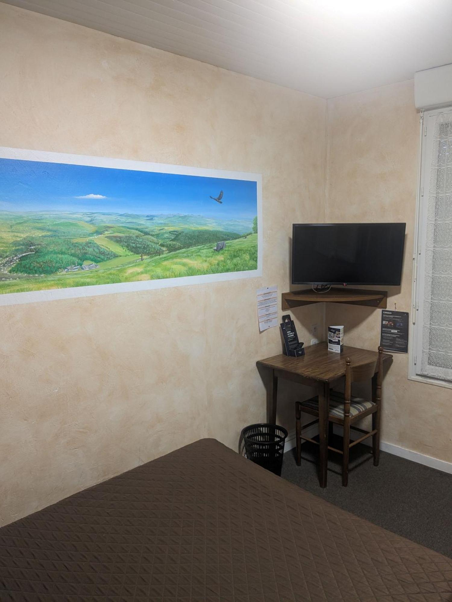 Le Rider Hotel Bort-les-Orgues Kültér fotó