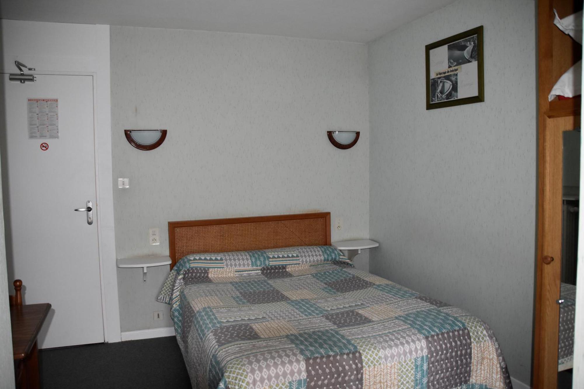 Le Rider Hotel Bort-les-Orgues Kültér fotó