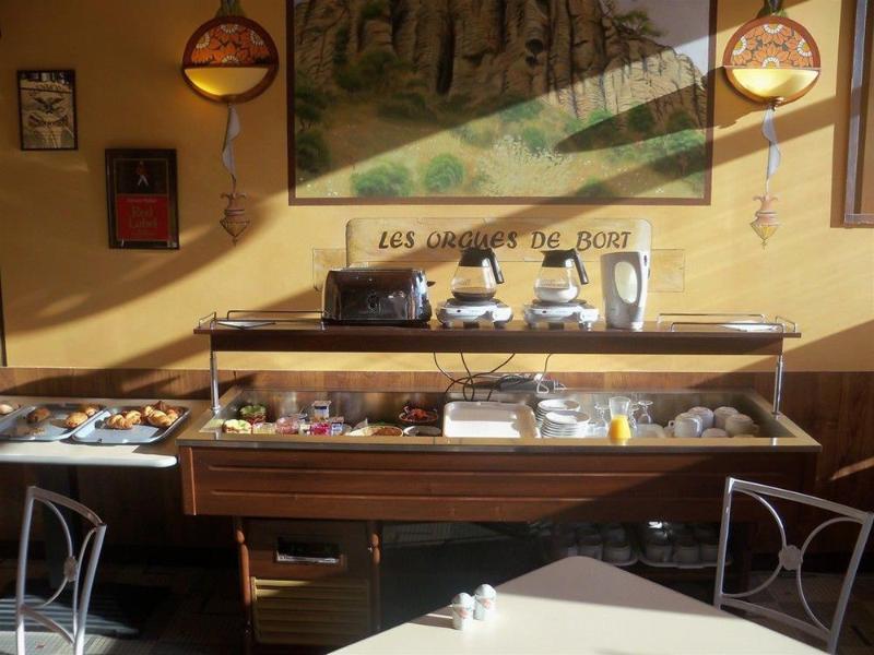 Le Rider Hotel Bort-les-Orgues Kültér fotó